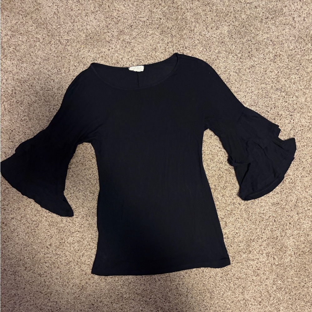 Black shirt with flare sleeves